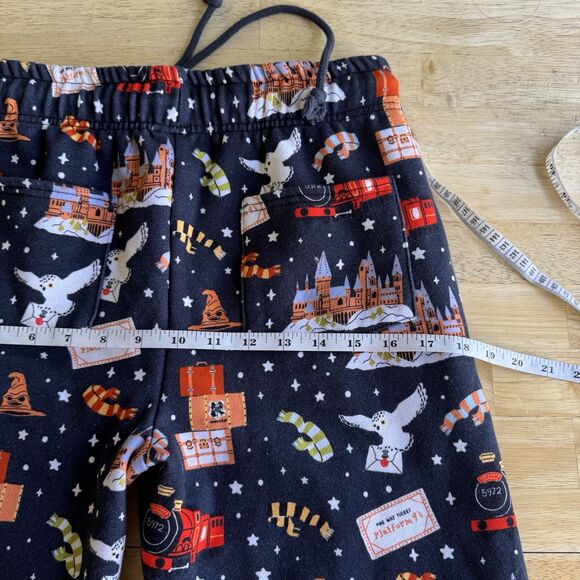 Cakeworthy x Harry Potter Joggers Fleece Pants Graphic 9¾ Unisex Size Medium EUC - Picture 11 of 13
